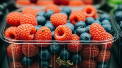 Eating Unwashed Berries