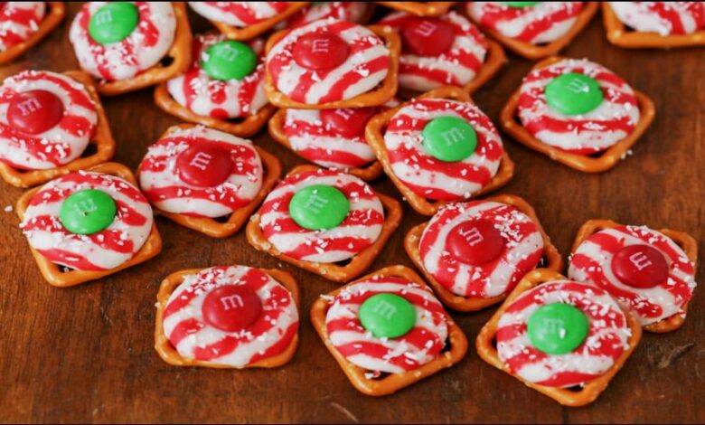 Holiday Pretzel Bites