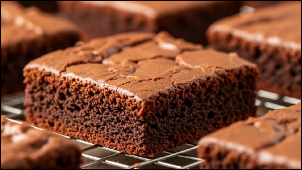Fudgy Chocolate Cake Bars