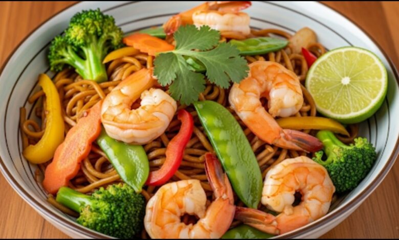 Stir-Fried Noodles with Shrimp and Vegetables
